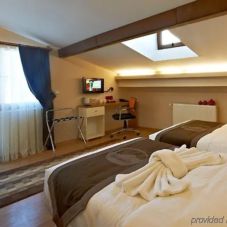 Plussuite Taksim 3*