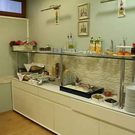 Plussuite Taksim 3*