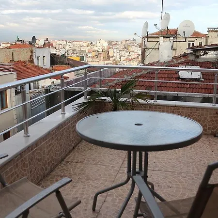 Plussuite Taksim 3*