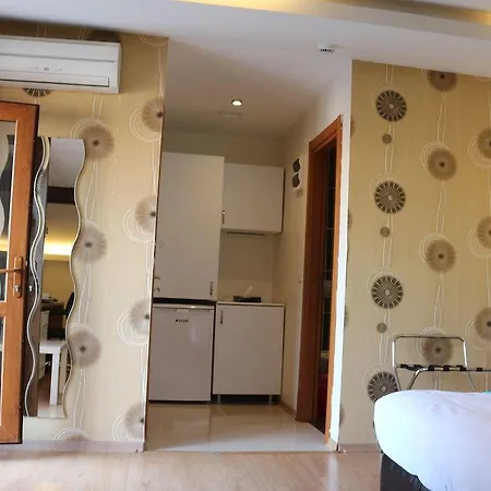 Plussuite Taksim 3*