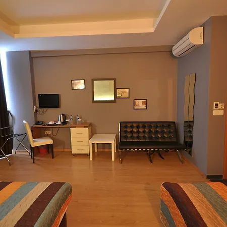 Plussuite Taksim 호텔 3*